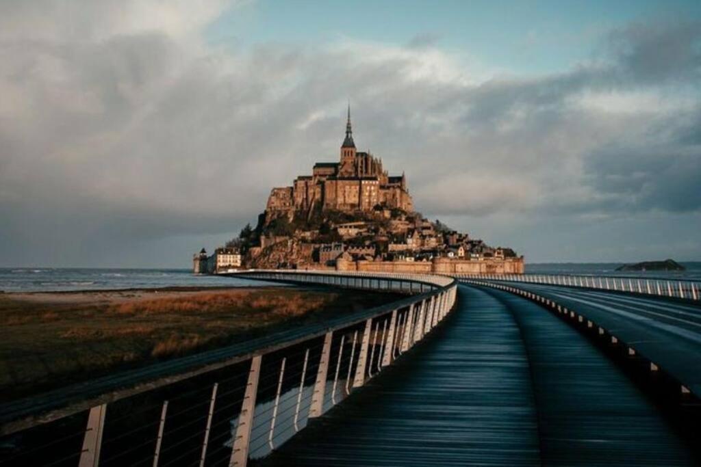 La Baie Du Mont Appartement De Vacances Proche Du Mont Saint Michel Roz-sur-Couesnon Exteriér fotografie